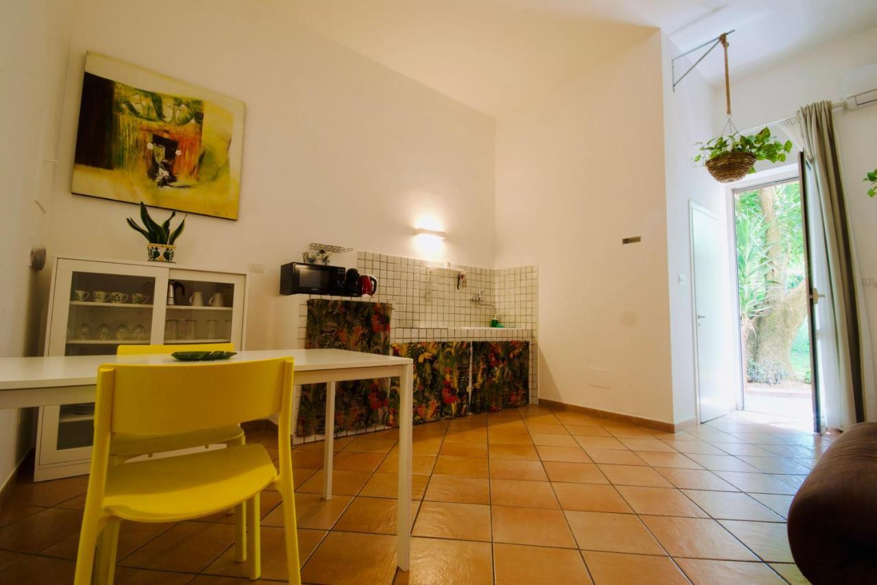 Kiwi Apartment Latina Ngoại thất bức ảnh