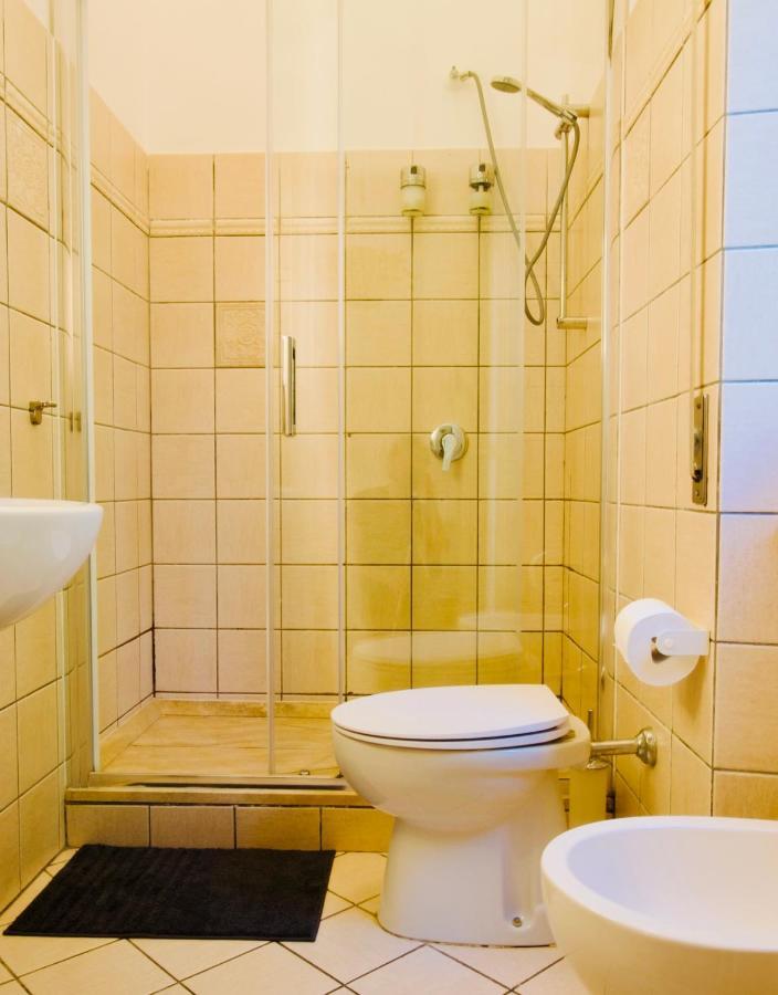 Kiwi Apartment Latina Ngoại thất bức ảnh